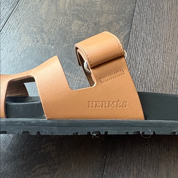 Hermès Tan Leather Chypre Sandals - Picture 4 of 4